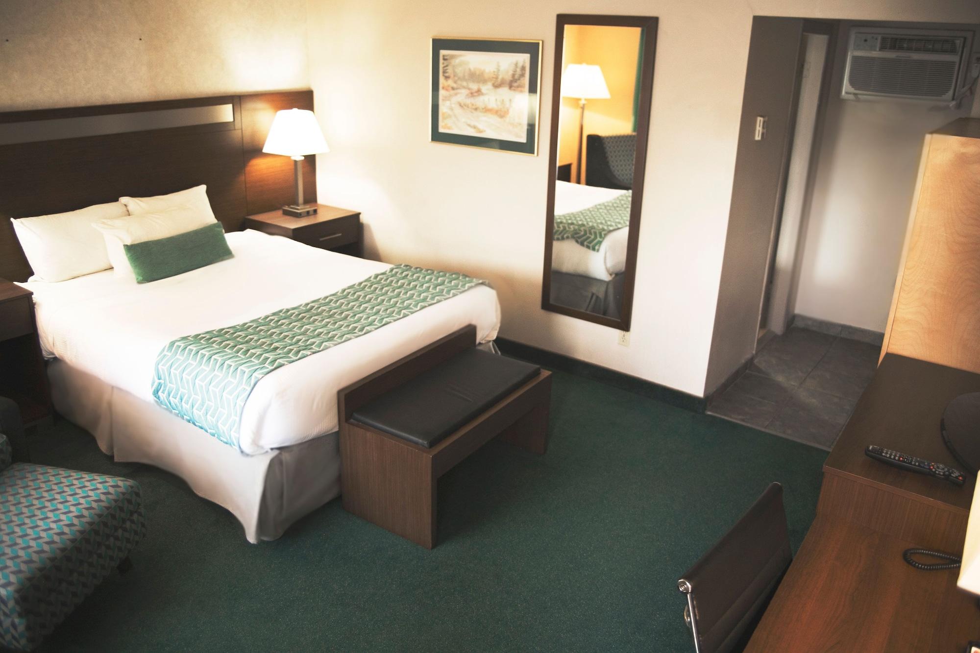 Hotel Ramada By Wyndham Quesnel Exteriér fotografie
