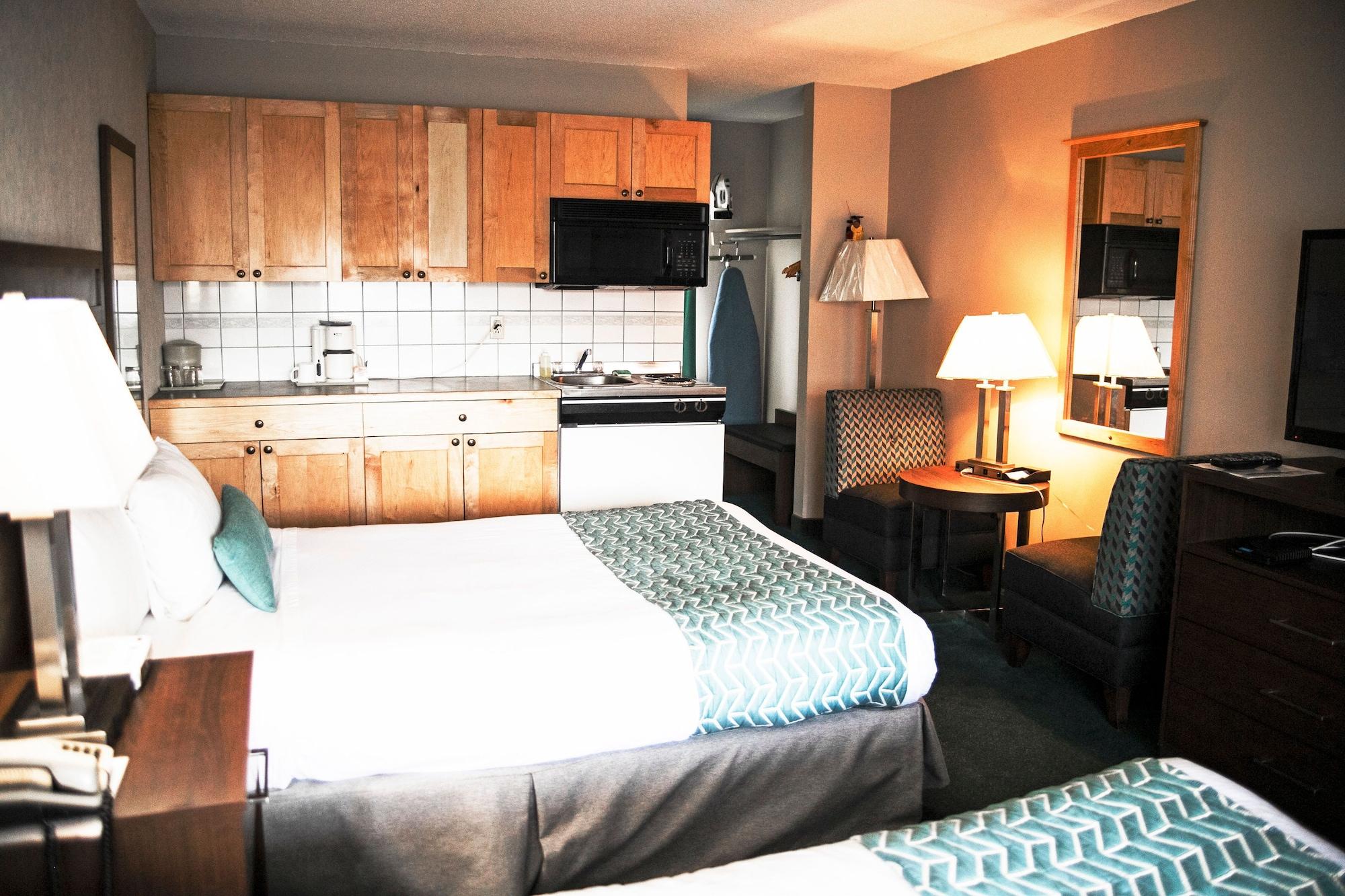 Hotel Ramada By Wyndham Quesnel Exteriér fotografie